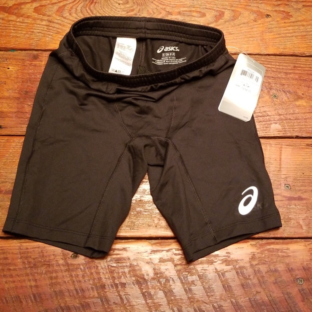 Asics field/running shorts